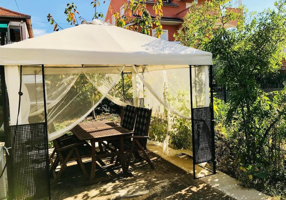 Garden Cozy Apartment Zadar Bagian luar foto